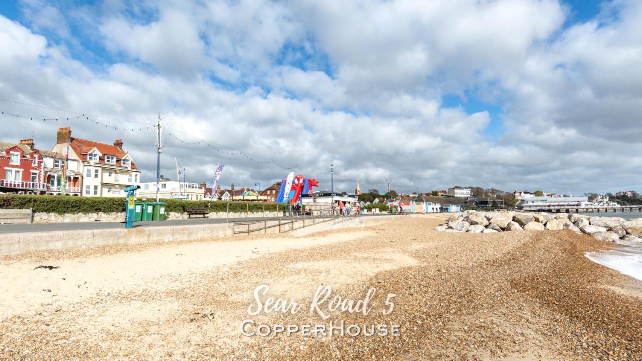 Beautiful Apartments On The Sea Front - Sea Road 5 Felixstowe Exterior photo