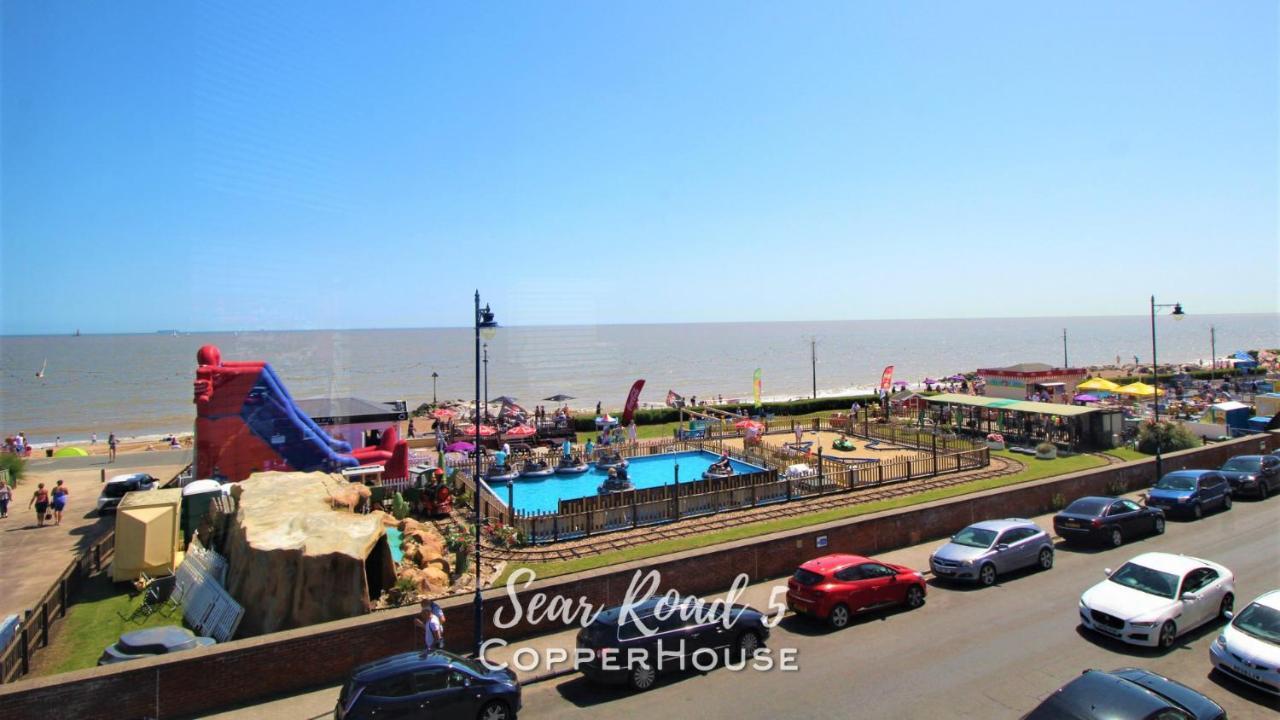 Beautiful Apartments On The Sea Front - Sea Road 5 Felixstowe Exterior photo